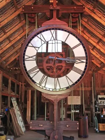 largest wooden clock