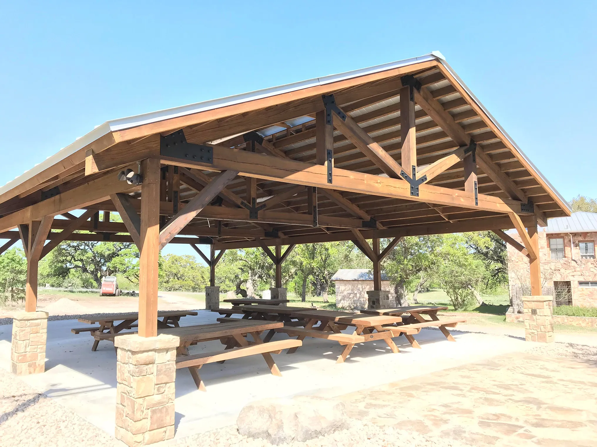timber trusses rock house pavilion outland construction group (2)