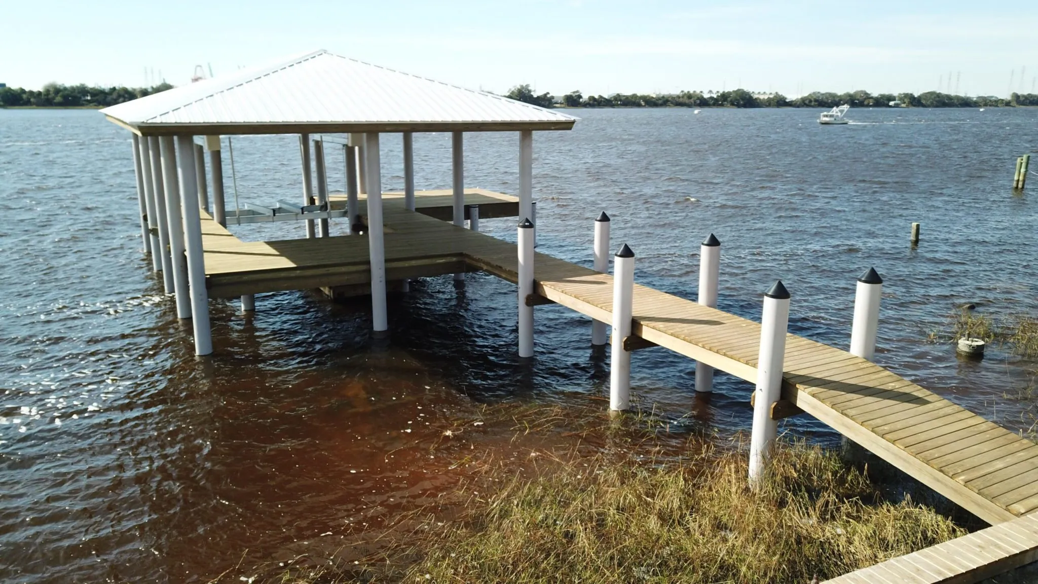 ecopile installed at boathouse and pier walkway.