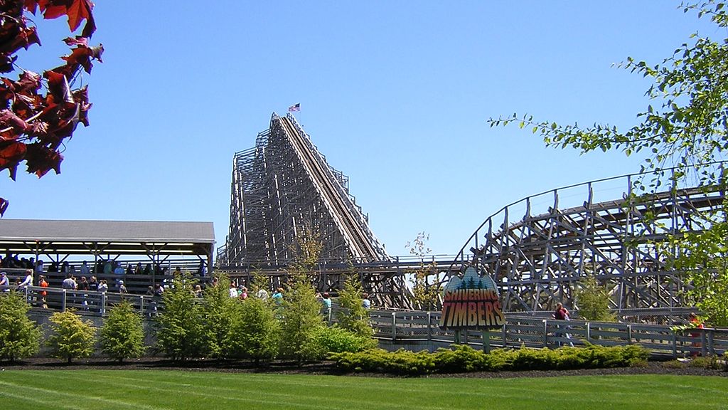 Shivering Timbers Longest Wooden Roller Coasters